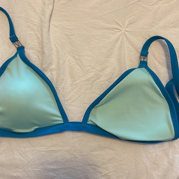 Swim top - Picture 2 of 7